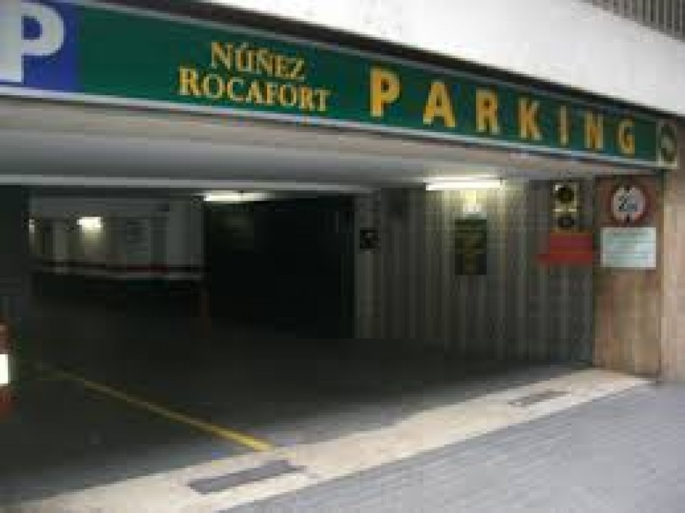 NN Rocafort. Parkings en Sant Antoni.