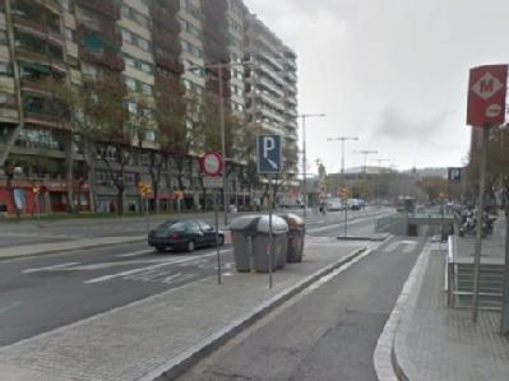 Parkings en la estación de Sants. NN Torre Tarragona.